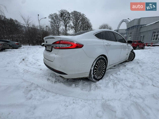 Белый Форд Фьюжн, объемом двигателя 2 л и пробегом 195 тыс. км за 13500 $, фото 7 на Automoto.ua