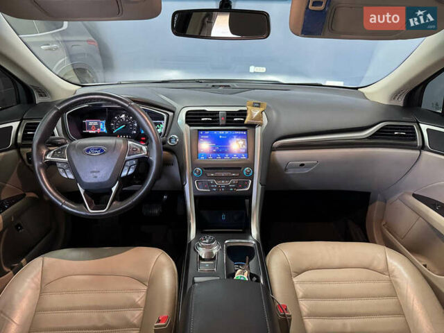 Белый Форд Фьюжн, объемом двигателя 2 л и пробегом 160 тыс. км за 16900 $, фото 8 на Automoto.ua