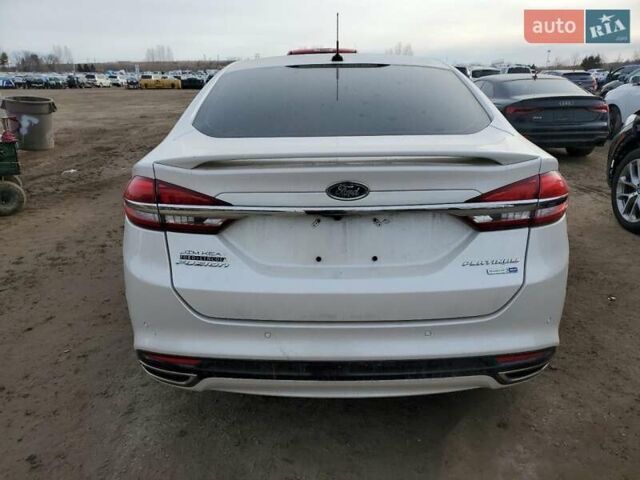 Білий Форд Фьюжен, об'ємом двигуна 2 л та пробігом 138 тис. км за 11500 $, фото 19 на Automoto.ua
