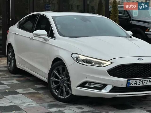 Білий Форд Фьюжен, об'ємом двигуна 2 л та пробігом 126 тис. км за 11500 $, фото 1 на Automoto.ua