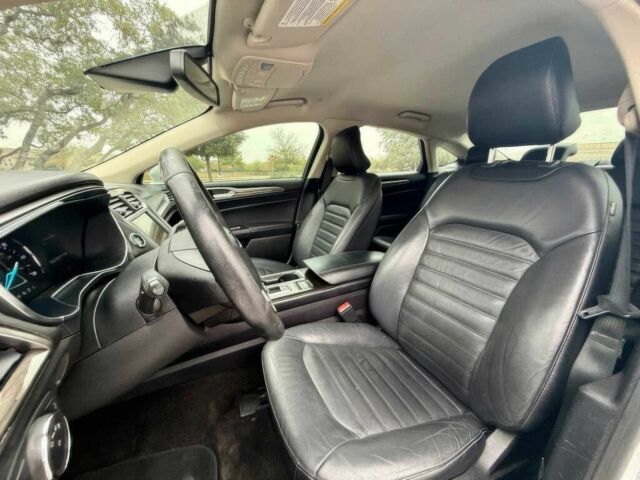 Белый Форд Фьюжн, объемом двигателя 2 л и пробегом 52 тыс. км за 2700 $, фото 6 на Automoto.ua