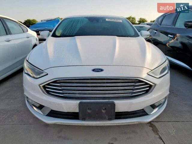 Білий Форд Фьюжен, об'ємом двигуна 2 л та пробігом 132 тис. км за 2500 $, фото 4 на Automoto.ua