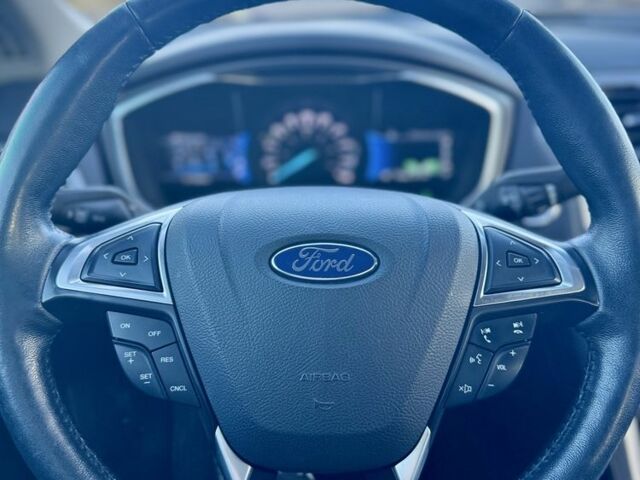 Белый Форд Фьюжн, объемом двигателя 2 л и пробегом 111 тыс. км за 14000 $, фото 13 на Automoto.ua