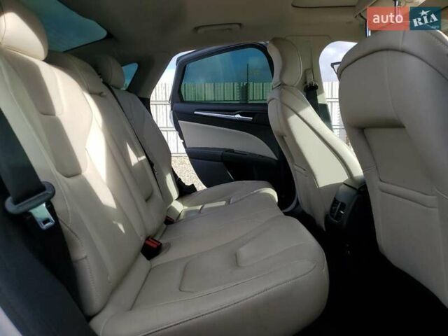 Форд Фьюжн 2017 в Полтаве на Automoto.ua Белый Форд Фьюжн, объемом двигателя 2 л и пробегом 165 тыс. км за 2200 $, фото 9 на Automoto.ua
