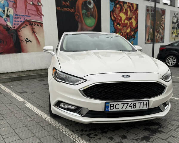 Білий Форд Фьюжен, об'ємом двигуна 2 л та пробігом 187 тис. км за 15000 $, фото 3 на Automoto.ua