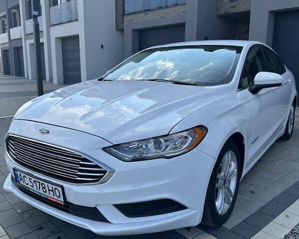 Белый Форд Фьюжн, объемом двигателя 2 л и пробегом 145 тыс. км за 13300 $, фото 11 на Automoto.ua