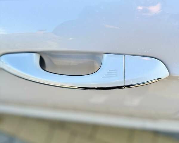 Белый Форд Фьюжн, объемом двигателя 2 л и пробегом 110 тыс. км за 14000 $, фото 14 на Automoto.ua