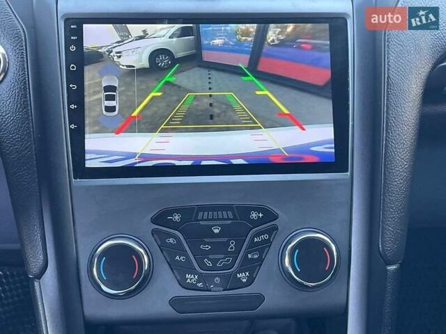 Форд Фьюжн 2017 в Виннице на Automoto.ua Белый Форд Фьюжн, объемом двигателя 2 л и пробегом 143 тыс. км за 16200 $, фото 13 на Automoto.ua