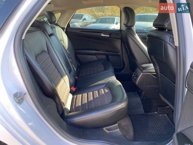 Білий Форд Фьюжен, об'ємом двигуна 1.5 л та пробігом 14 тис. км за 13600 $, фото 21 на Automoto.ua