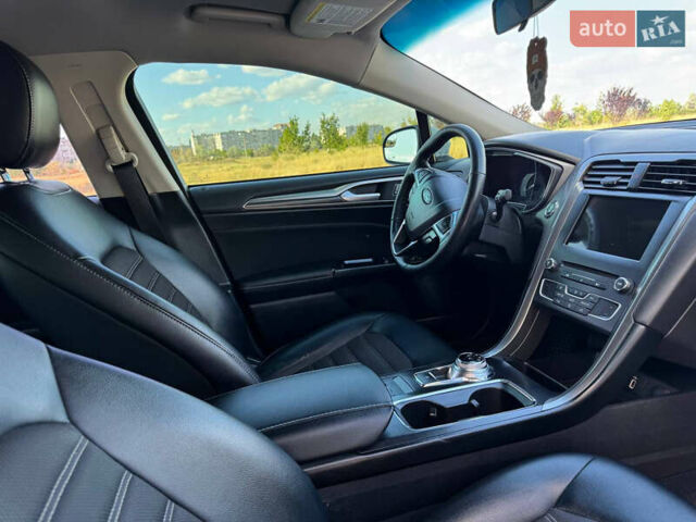 Білий Форд Фьюжен, об'ємом двигуна 2.5 л та пробігом 109 тис. км за 13200 $, фото 27 на Automoto.ua