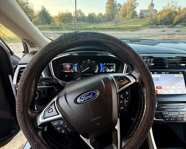Белый Форд Фьюжн, объемом двигателя 2 л и пробегом 155 тыс. км за 14300 $, фото 12 на Automoto.ua