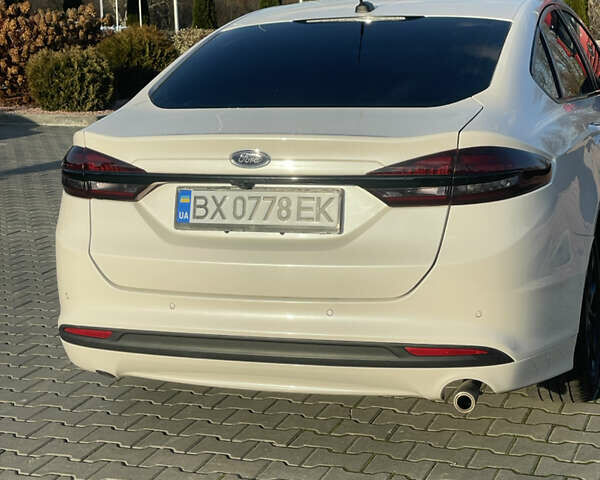 Белый Форд Фьюжн, объемом двигателя 2.49 л и пробегом 170 тыс. км за 11300 $, фото 6 на Automoto.ua