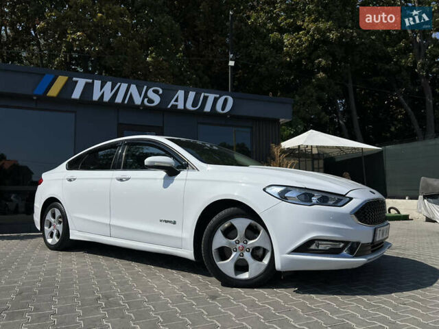 Білий Форд Фьюжен, об'ємом двигуна 2 л та пробігом 173 тис. км за 15900 $, фото 15 на Automoto.ua