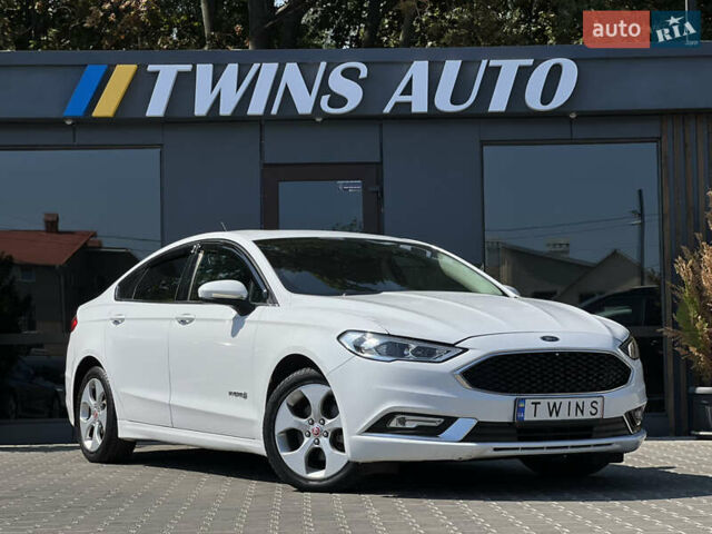 Білий Форд Фьюжен, об'ємом двигуна 2 л та пробігом 173 тис. км за 15900 $, фото 16 на Automoto.ua