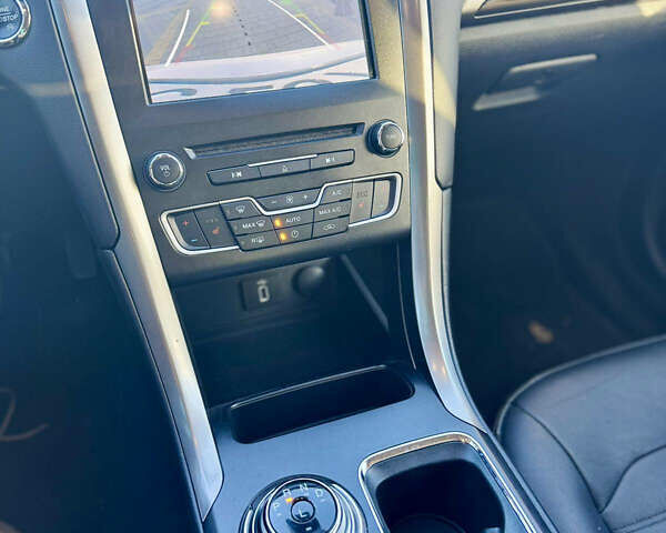 Белый Форд Фьюжн, объемом двигателя 2 л и пробегом 110 тыс. км за 14000 $, фото 23 на Automoto.ua