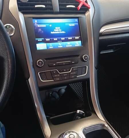 Білий Форд Фьюжен, об'ємом двигуна 1.5 л та пробігом 70 тис. км за 14000 $, фото 24 на Automoto.ua