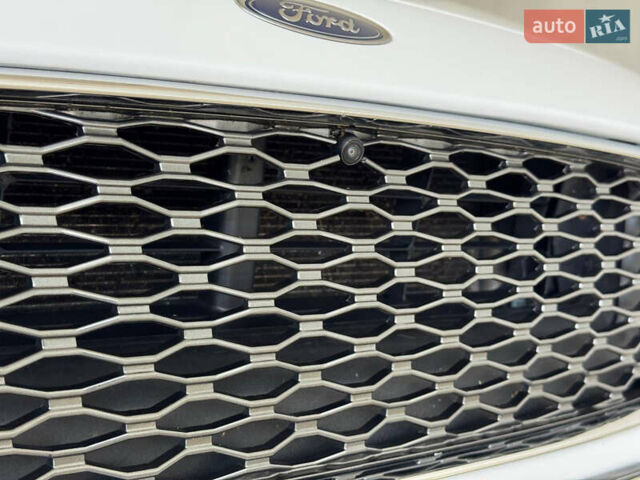 Белый Форд Фьюжн, объемом двигателя 2 л и пробегом 160 тыс. км за 16900 $, фото 18 на Automoto.ua