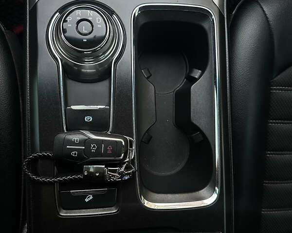 Білий Форд Фьюжен, об'ємом двигуна 2.5 л та пробігом 109 тис. км за 13200 $, фото 31 на Automoto.ua