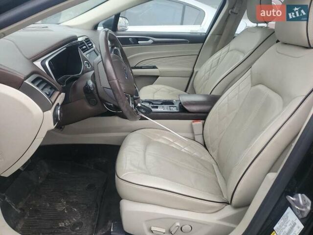 Белый Форд Фьюжн, объемом двигателя 2 л и пробегом 95 тыс. км за 2500 $, фото 6 на Automoto.ua