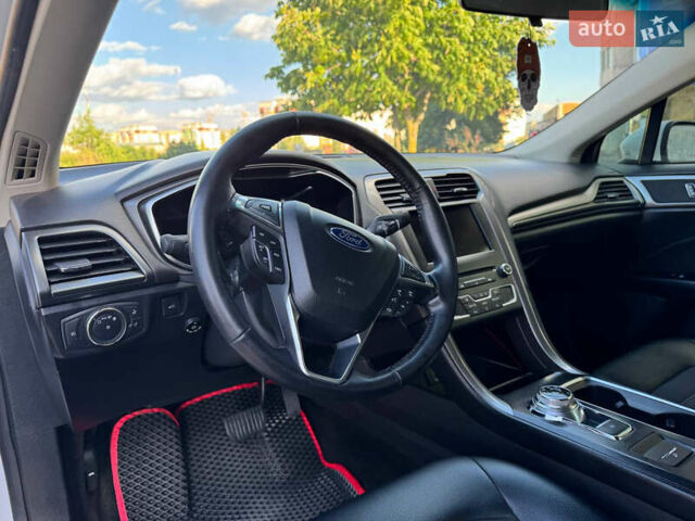 Білий Форд Фьюжен, об'ємом двигуна 2.5 л та пробігом 109 тис. км за 13200 $, фото 26 на Automoto.ua