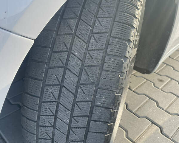 Белый Форд Фьюжн, объемом двигателя 2.49 л и пробегом 170 тыс. км за 11300 $, фото 19 на Automoto.ua