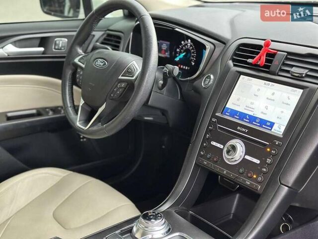 Белый Форд Фьюжн, объемом двигателя 2 л и пробегом 65 тыс. км за 17290 $, фото 36 на Automoto.ua