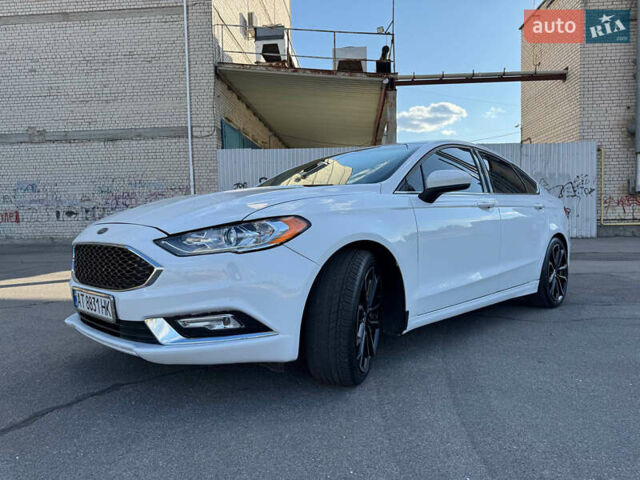 Білий Форд Фьюжен, об'ємом двигуна 2.5 л та пробігом 109 тис. км за 13200 $, фото 4 на Automoto.ua