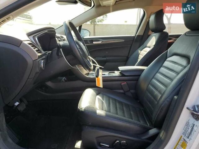 Белый Форд Фьюжн, объемом двигателя 0 л и пробегом 88 тыс. км за 2400 $, фото 6 на Automoto.ua