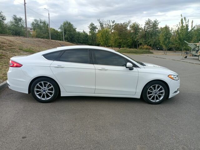 Белый Форд Фьюжн, объемом двигателя 2.5 л и пробегом 155 тыс. км за 11500 $, фото 7 на Automoto.ua