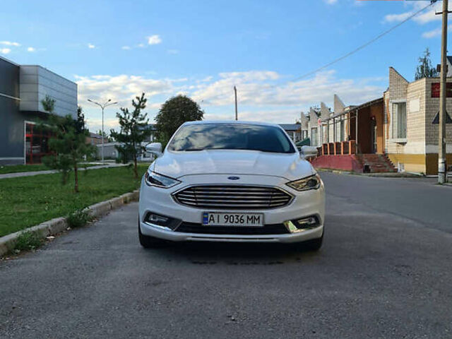 Белый Форд Фьюжн, объемом двигателя 2 л и пробегом 152 тыс. км за 14200 $, фото 1 на Automoto.ua