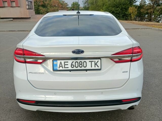 Белый Форд Фьюжн, объемом двигателя 2.5 л и пробегом 155 тыс. км за 11500 $, фото 6 на Automoto.ua