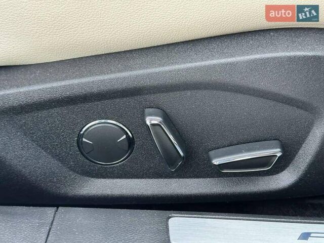 Белый Форд Фьюжн, объемом двигателя 2 л и пробегом 65 тыс. км за 17290 $, фото 34 на Automoto.ua