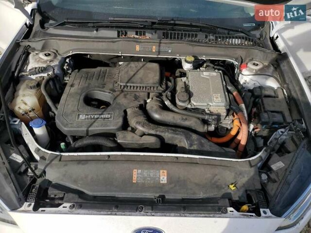 Форд Фьюжн 2017 в Полтаве на Automoto.ua Белый Форд Фьюжн, объемом двигателя 2 л и пробегом 165 тыс. км за 2200 $, фото 10 на Automoto.ua