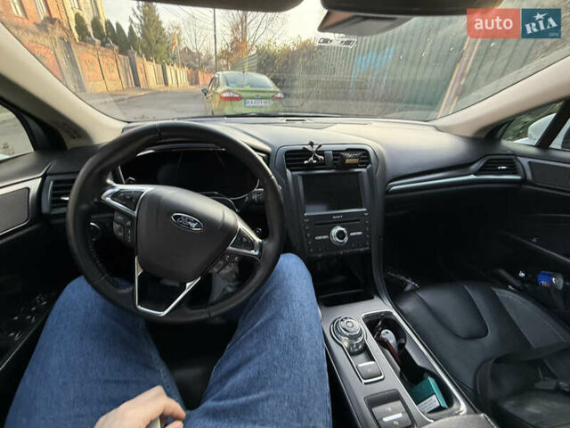 Белый Форд Фьюжн, объемом двигателя 2 л и пробегом 170 тыс. км за 13000 $, фото 1 на Automoto.ua