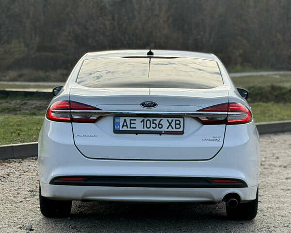 Білий Форд Фьюжен, об'ємом двигуна 2 л та пробігом 175 тис. км за 12500 $, фото 14 на Automoto.ua