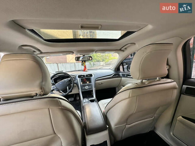 Белый Форд Фьюжн, объемом двигателя 2 л и пробегом 120 тыс. км за 15800 $, фото 8 на Automoto.ua