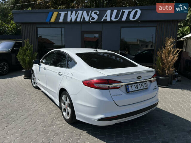 Білий Форд Фьюжен, об'ємом двигуна 2 л та пробігом 173 тис. км за 15900 $, фото 21 на Automoto.ua