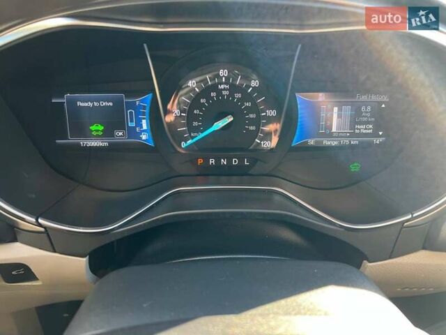 Білий Форд Фьюжен, об'ємом двигуна 2 л та пробігом 174 тис. км за 14700 $, фото 3 на Automoto.ua