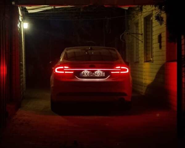 Білий Форд Фьюжен, об'ємом двигуна 2 л та пробігом 130 тис. км за 18600 $, фото 6 на Automoto.ua