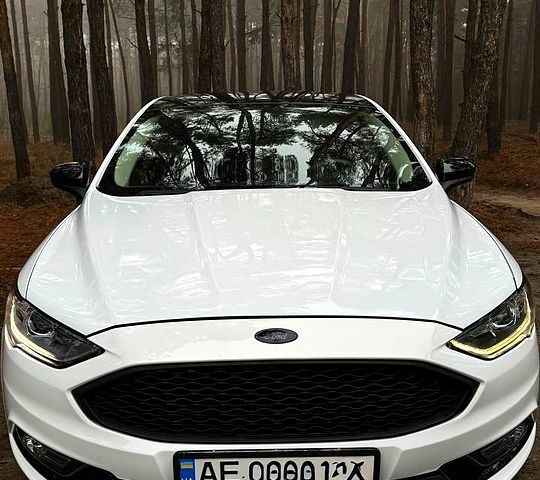 Белый Форд Фьюжн, объемом двигателя 20 л и пробегом 148 тыс. км за 16400 $, фото 1 на Automoto.ua