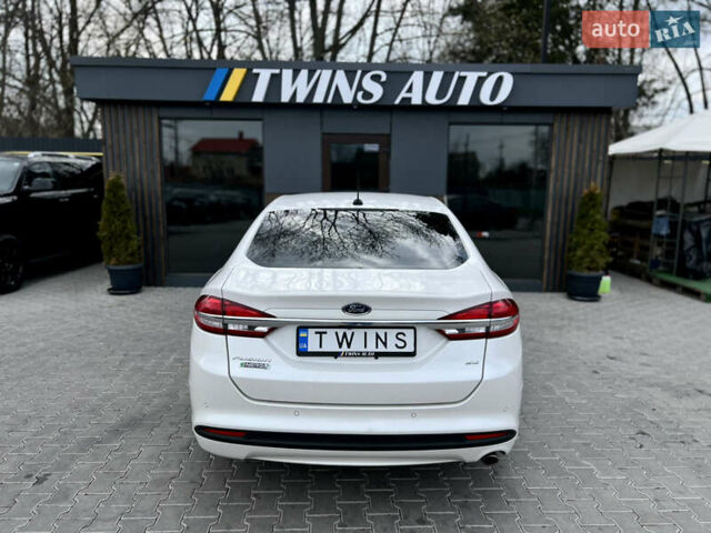 Білий Форд Фьюжен, об'ємом двигуна 2 л та пробігом 112 тис. км за 15900 $, фото 20 на Automoto.ua