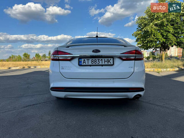 Білий Форд Фьюжен, об'ємом двигуна 2.5 л та пробігом 109 тис. км за 13200 $, фото 9 на Automoto.ua