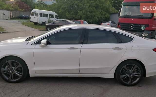 Білий Форд Фьюжен, об'ємом двигуна 2.7 л та пробігом 70 тис. км за 17000 $, фото 3 на Automoto.ua