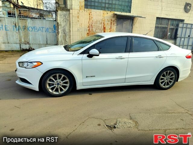 Белый Форд Фьюжн, объемом двигателя 2 л и пробегом 172 тыс. км за 14800 $, фото 1 на Automoto.ua