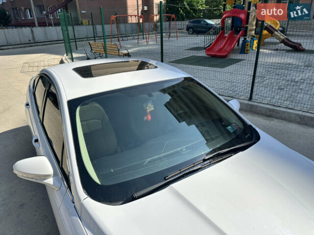 Белый Форд Фьюжн, объемом двигателя 2 л и пробегом 120 тыс. км за 13400 $, фото 1 на Automoto.ua