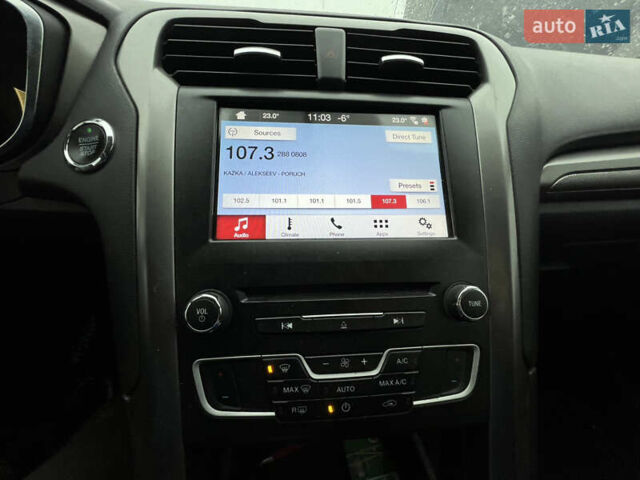 Белый Форд Фьюжн, объемом двигателя 2.5 л и пробегом 175 тыс. км за 10500 $, фото 21 на Automoto.ua