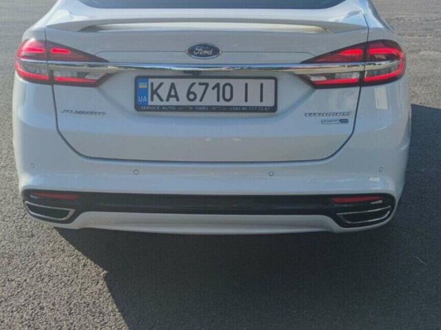 Белый Форд Фьюжн, объемом двигателя 2 л и пробегом 127 тыс. км за 17700 $, фото 3 на Automoto.ua