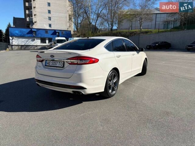 Білий Форд Фьюжен, об'ємом двигуна 2.7 л та пробігом 76 тис. км за 15000 $, фото 2 на Automoto.ua