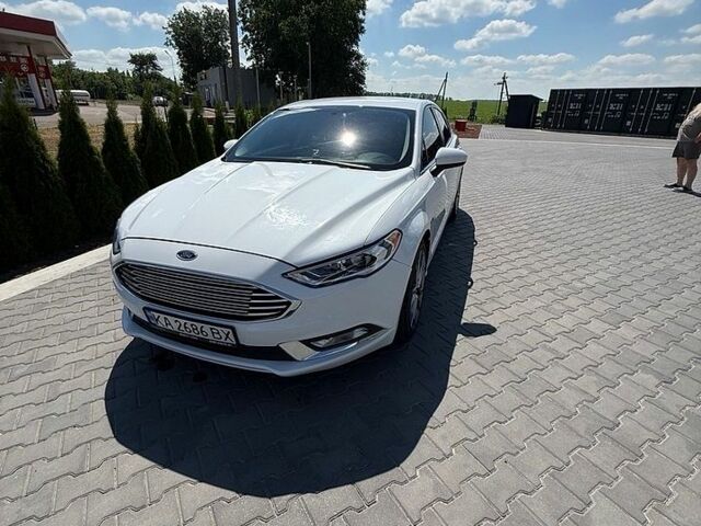 Белый Форд Фьюжн, объемом двигателя 2.5 л и пробегом 125 тыс. км за 11500 $, фото 2 на Automoto.ua