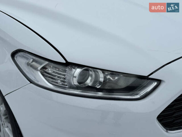 Білий Форд Фьюжен, об'ємом двигуна 2.5 л та пробігом 252 тис. км за 9400 $, фото 27 на Automoto.ua